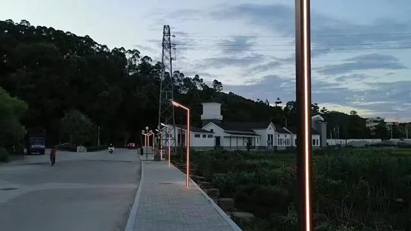 办公照明，如何选择护眼办公灯代理加盟？**